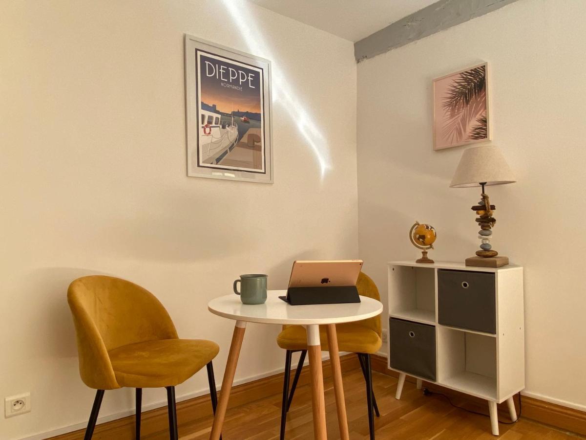 Апартаменты Beau Studio Cosy Calme En Face Du Port Sur Le Quai Дьепп Экстерьер фото